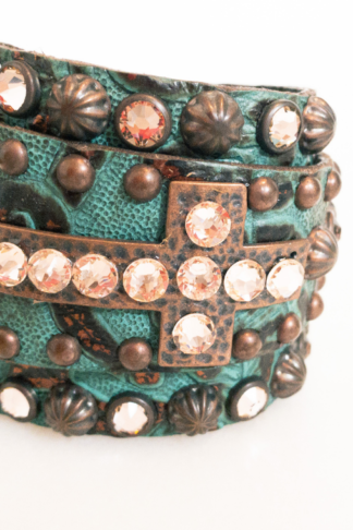 Cross Gunslinger Cuff