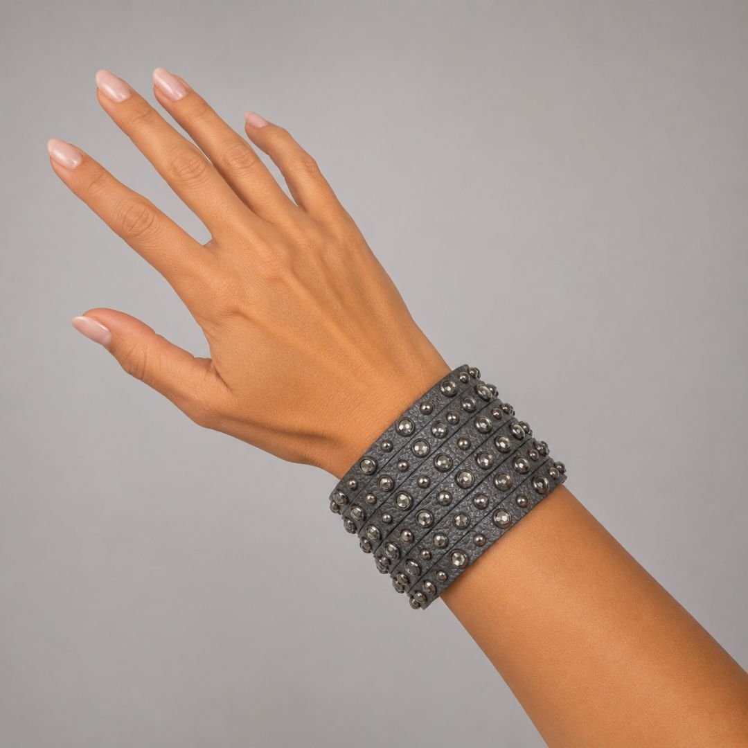Rowdy Cowgirl Seven Strand Cuff in Charcoal