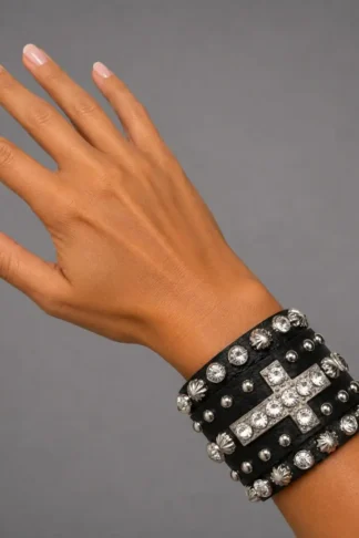 Cross Gunslinger Cuff in Black