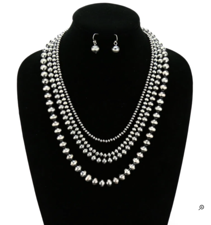 Navajo Pearl Necklace Set