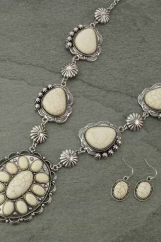 Burnished Silver and White Color Western Statement TQ Concho Necklace Set