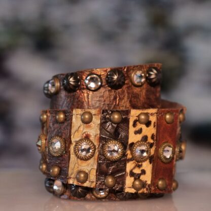 Rowdy Cowgirl Gunslinger Cuff  in Brown & Tooled Leather - Image 3