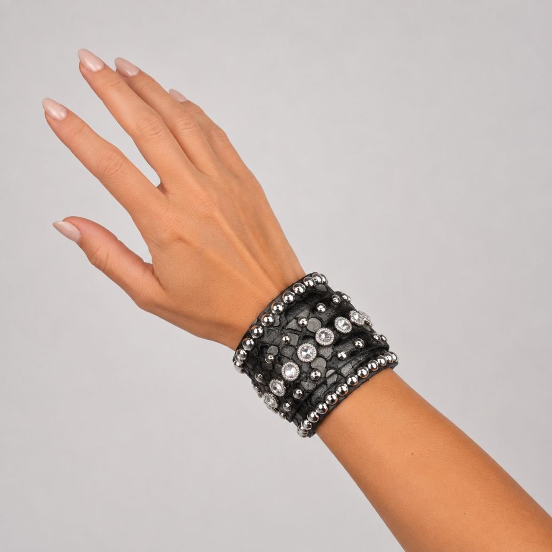 Rowdy Cowgirl Gunslinger Cuff in Black