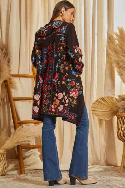 Savanna Jane -This beautiful classical embroidered jacket - Image 3