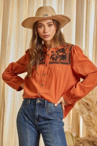 Savanna Jane -Embroidered Tunic Top