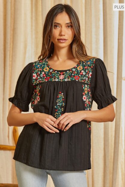 Savanna Jane -Embroidered Cotton Top Featuring A Round Neckline - Image 5